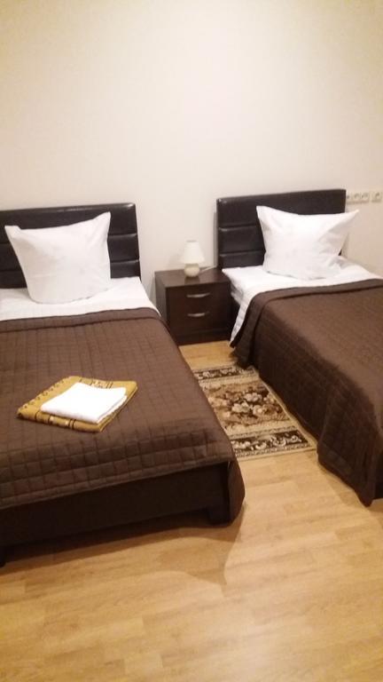 Vidu Guest House Utena Buitenkant foto