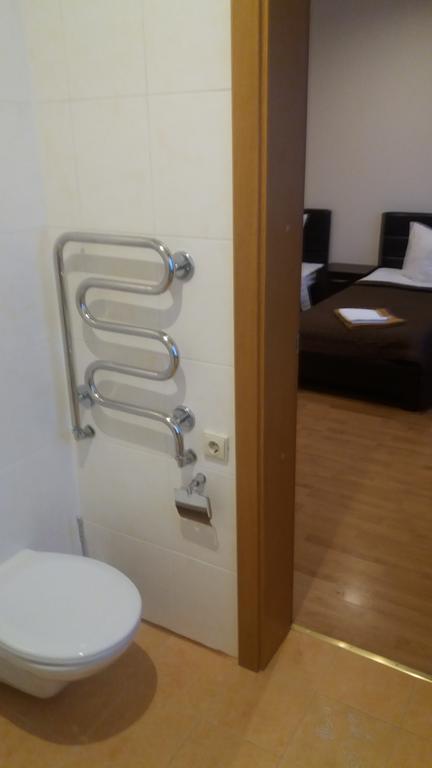 Vidu Guest House Utena Buitenkant foto