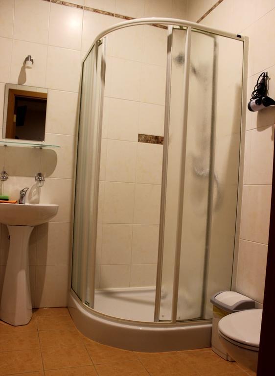 Vidu Guest House Utena Buitenkant foto